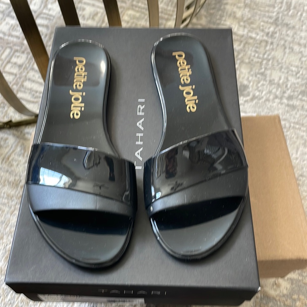Black flat sandals
